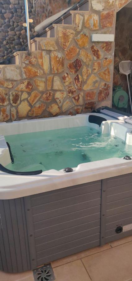 Casa Holmston, Duplex Villa With Hot Tub In Anfi Tauro Topaz Mogan Exterior photo